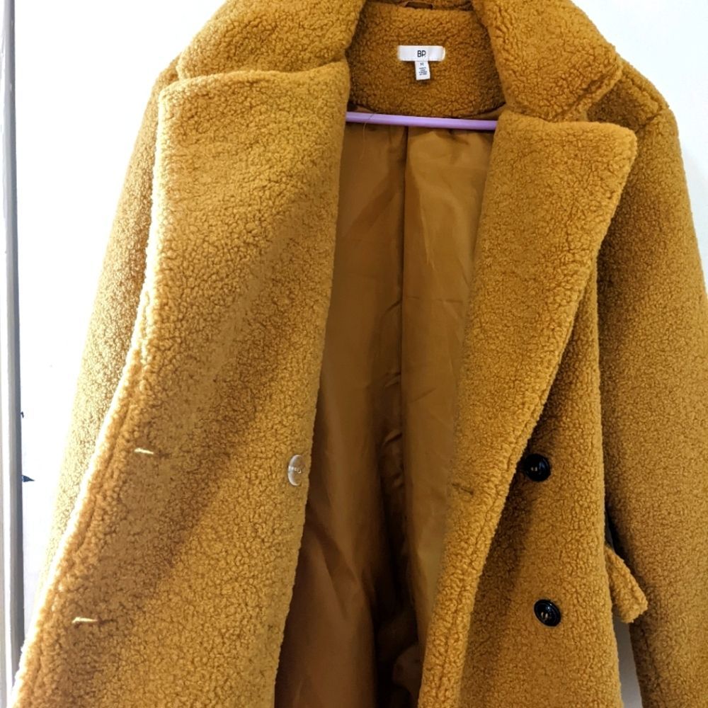 BP Yellow Coat - Picture 8 of 10
